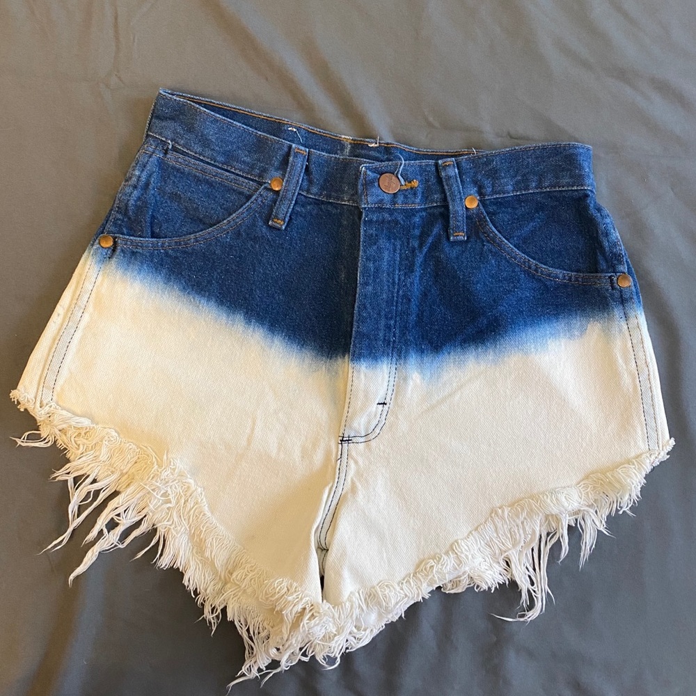 Vintage two-toned high-waisted Wrangler jeans